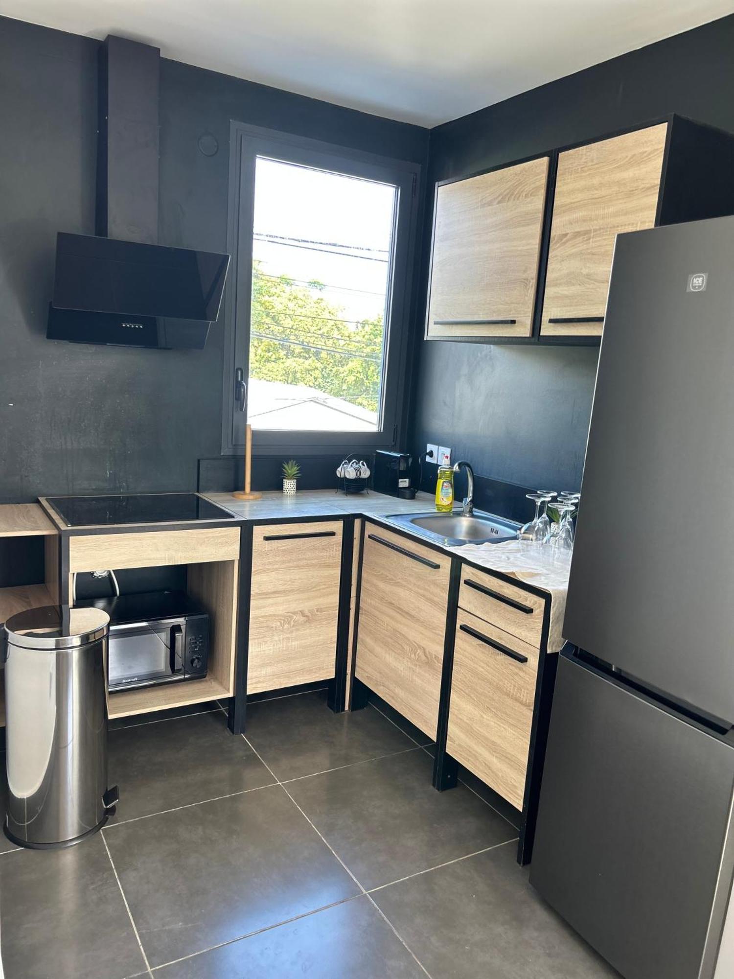 Appartement A 2 Pas De La Plage De Terre Sainte Extérieur photo